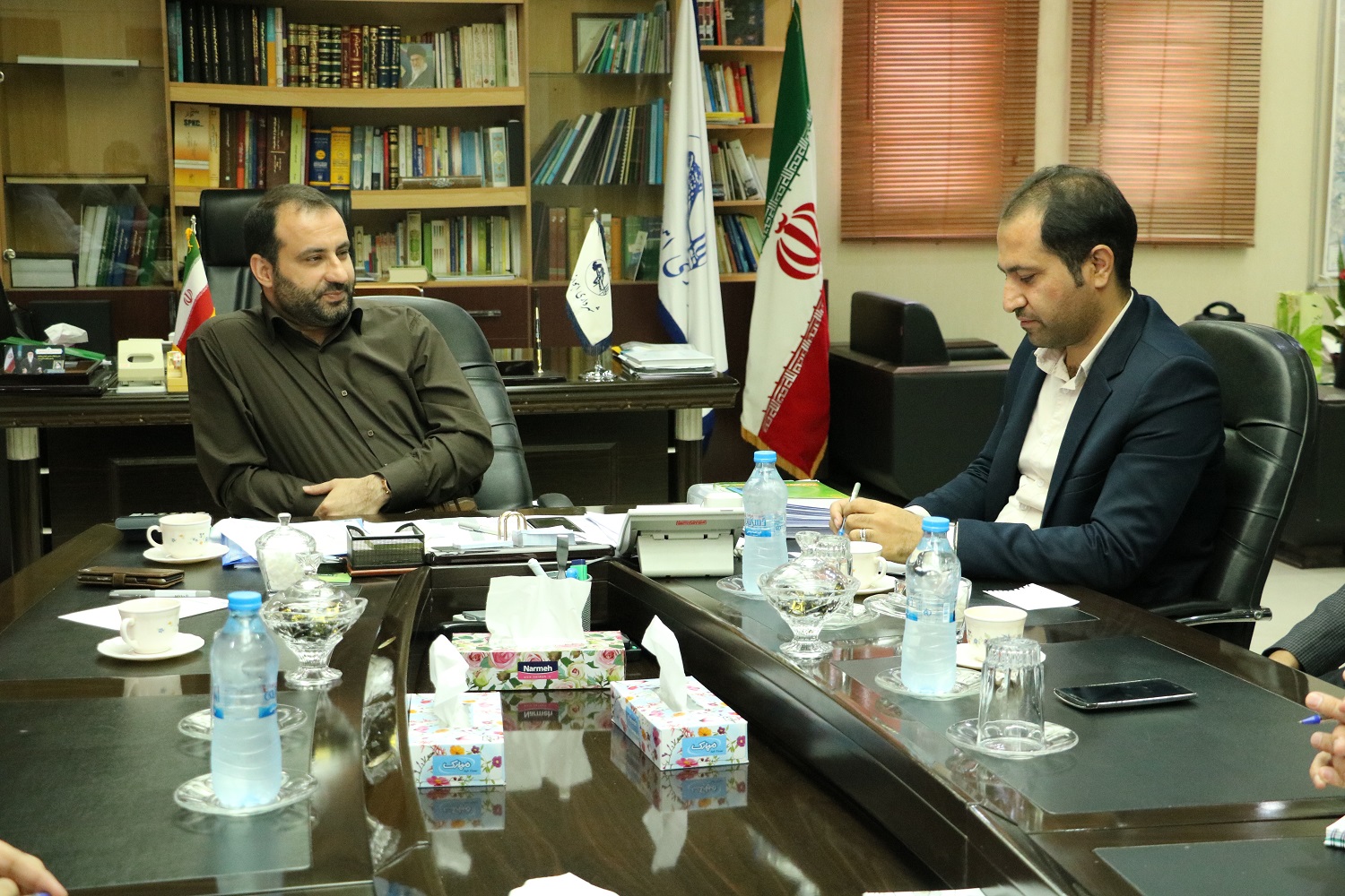دیدار مدیرکل کتابخانه های عمومی خوزستان با شهردار اهواز