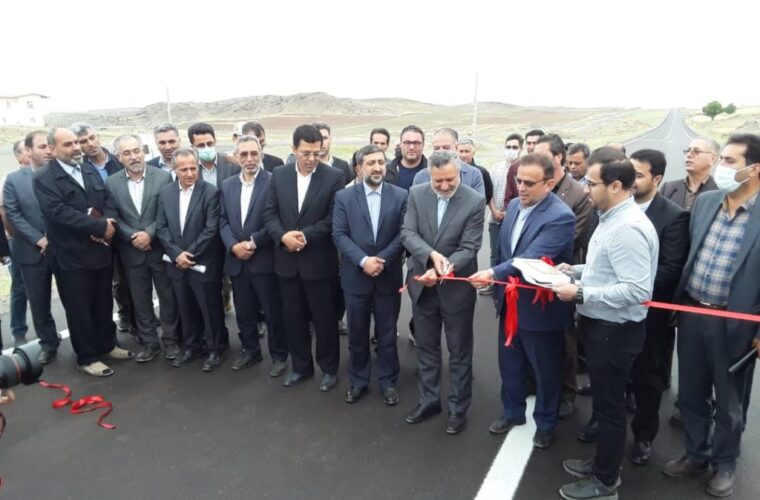 با حضور معاون اجرایی رئیس جمهور در استان اردبیل صورت گرفت؛ افتتاح ۵۲ کیلومتر بزرگراه در سطح استان اردبیل
