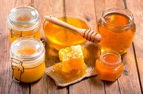 عسل؛ شفا بخش و درمان کننده سریع سرفه کودکان