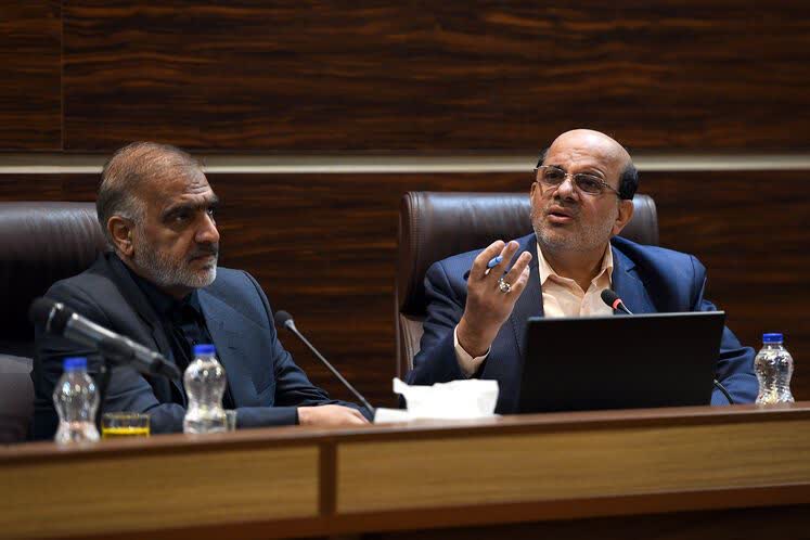 مدیرعامل شرکت ملی نفت ایران: خرید تجهیزات فرآورشی سیار نفت خام در دستور کار قرار گرفت