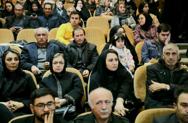 به مناسبت روز خبرنگار؛ اندیشه خبرنگار قلم را به زانو در می آورد به مناسبت روز خبرنگار؛ اندیشه خبرنگار قلم را به زانو در می آورد