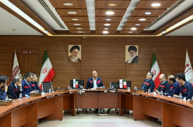 جلسه کمیته پدافند غیرعامل و کمیته بحران شرکت فولاد اکسین برگزار شد/ تأکید بر آمادگی کامل برای مواجهه با هرگونه شرایط اضطراری جلسه کمیته پدافند غیرعامل و کمیته بحران شرکت فولاد اکسین برگزار شد/ تأکید بر آمادگی کامل برای مواجهه با هرگونه شرایط اضطراری