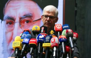 رئیس سازمان فضایی: ایران آماده پرتاب سه ماهواره سنجشی هم‌زمان است