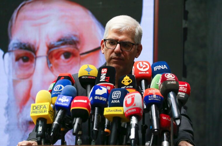 رئیس سازمان فضایی: ایران آماده پرتاب سه ماهواره سنجشی هم‌زمان است