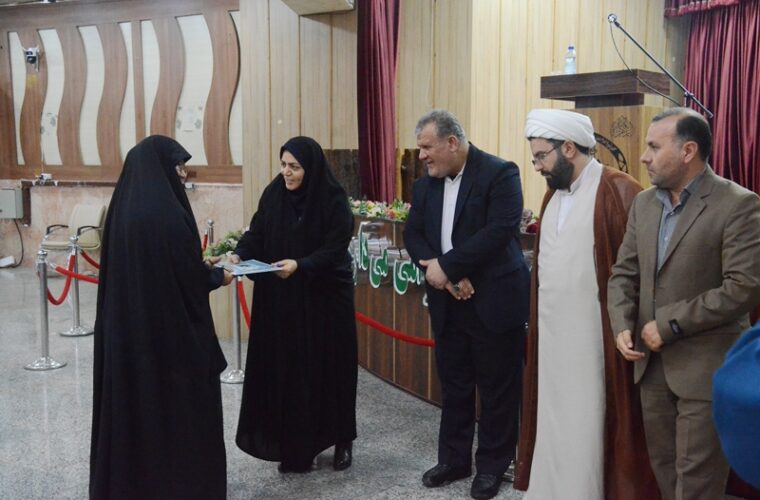 برگزاری مراسم گرامیداشت روز زن ویژه پرسنل زن فرماندهی انتظامی استان خوزستان