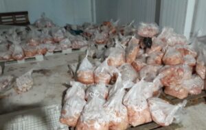 کشف ۵ تن مرغ تاریخ‌گذشته در اهواز؛ واحد متخلف پلمب و متصدی آن بازداشت شد