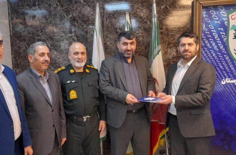 قدردانی مدیرکل زندان‌های خوزستان از رئیس پلیس فتا استان؛ بازگرداندن ۱۶۰ میلیارد ریال به مال‌باختگان در ۶ ماه نخست سال
